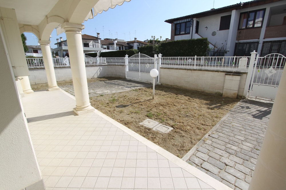 El Dorado Villas