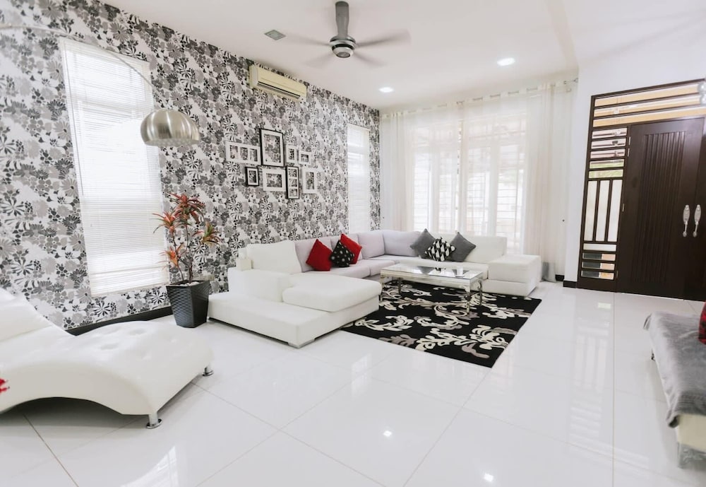 Lux 6BR Home Private Rooftop Garden Kemensah KL