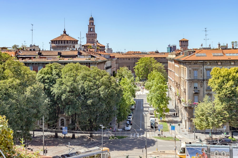 Milan Retreats Brera