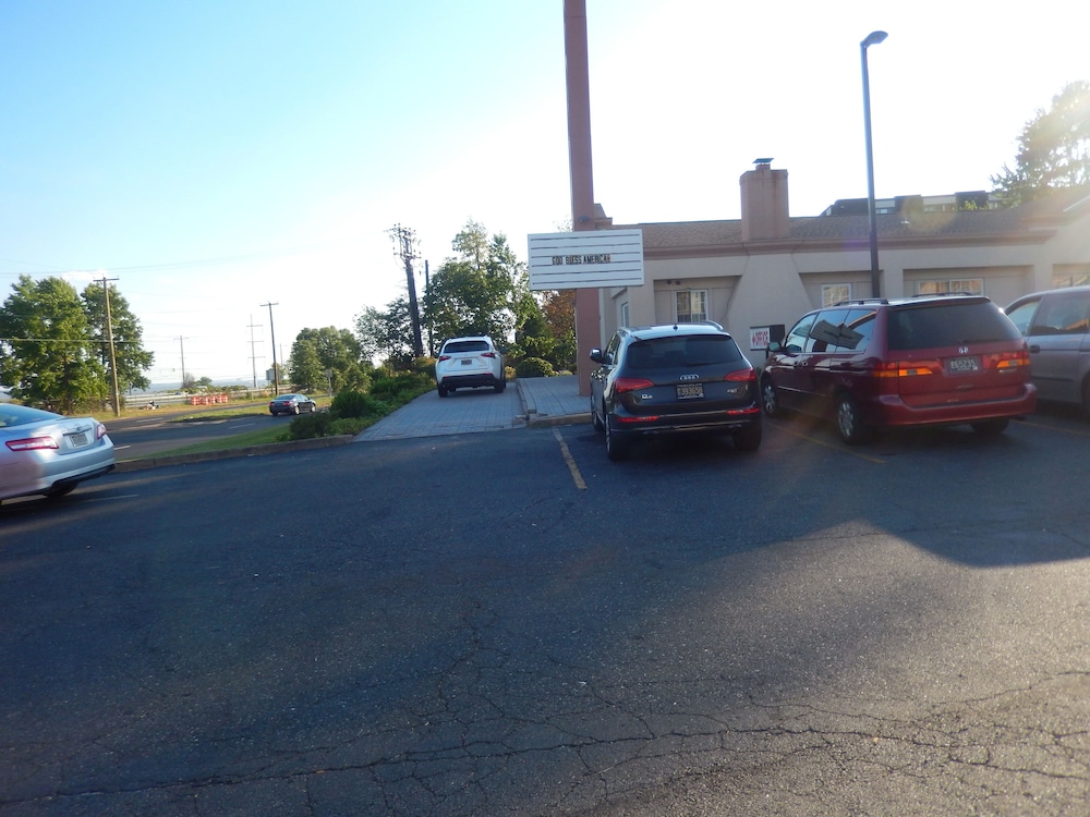 Riverview Motel