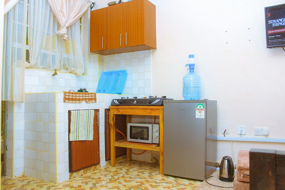 Airport Transit Studio Apartments