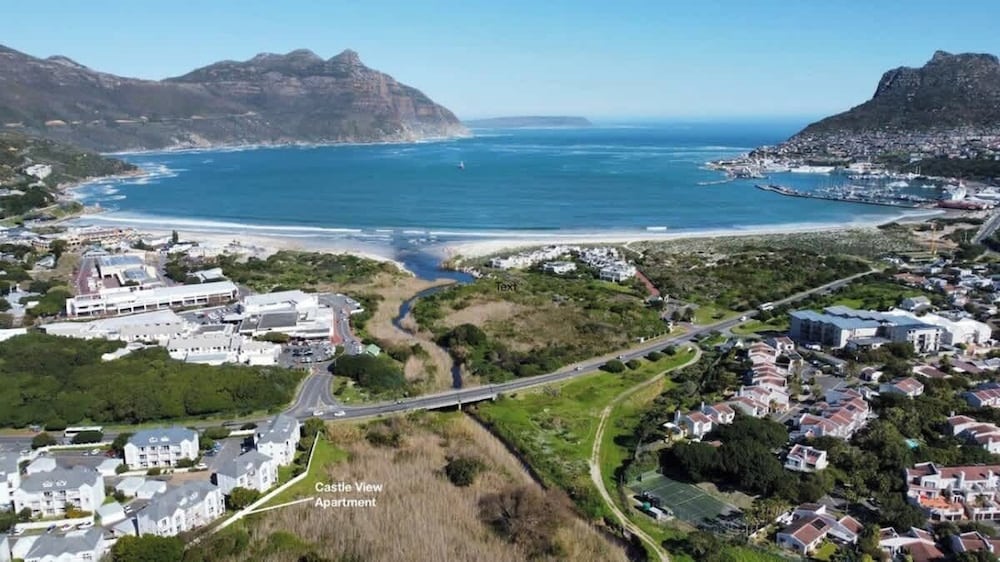 2 Bedroom Ground Floor Apartment Princess Beach Club Houtbay