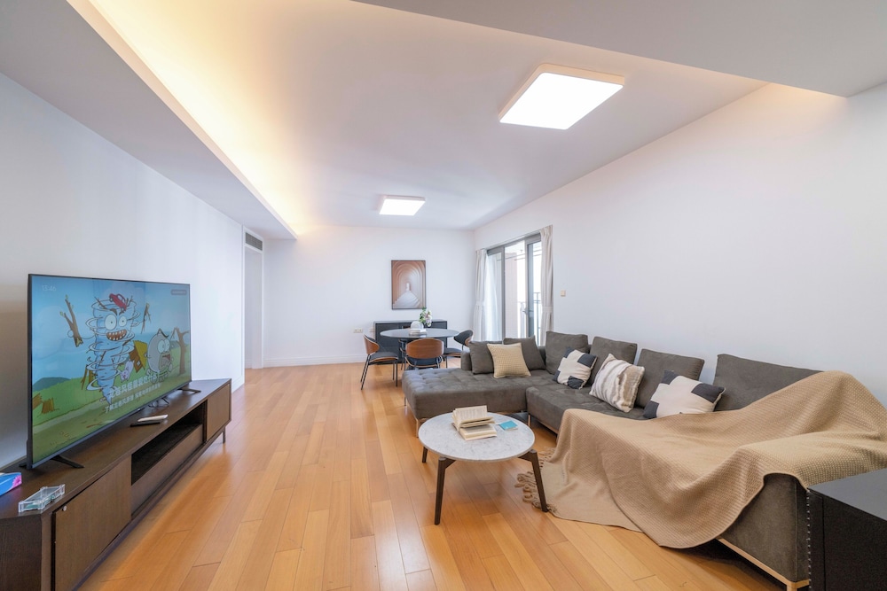 Tyms Stylish 3BR 2BA Apt Yongxin Century