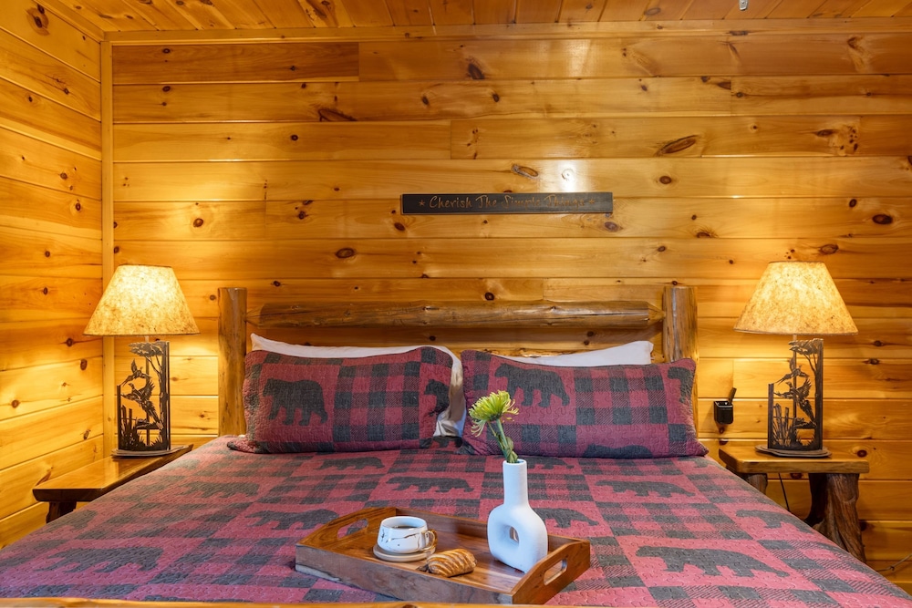 A View for All Seasons Luxe Smoky Mountain Cabin With Hot Tubs Game Room