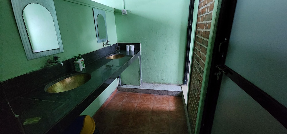 Kiwi Backpackers Hostel