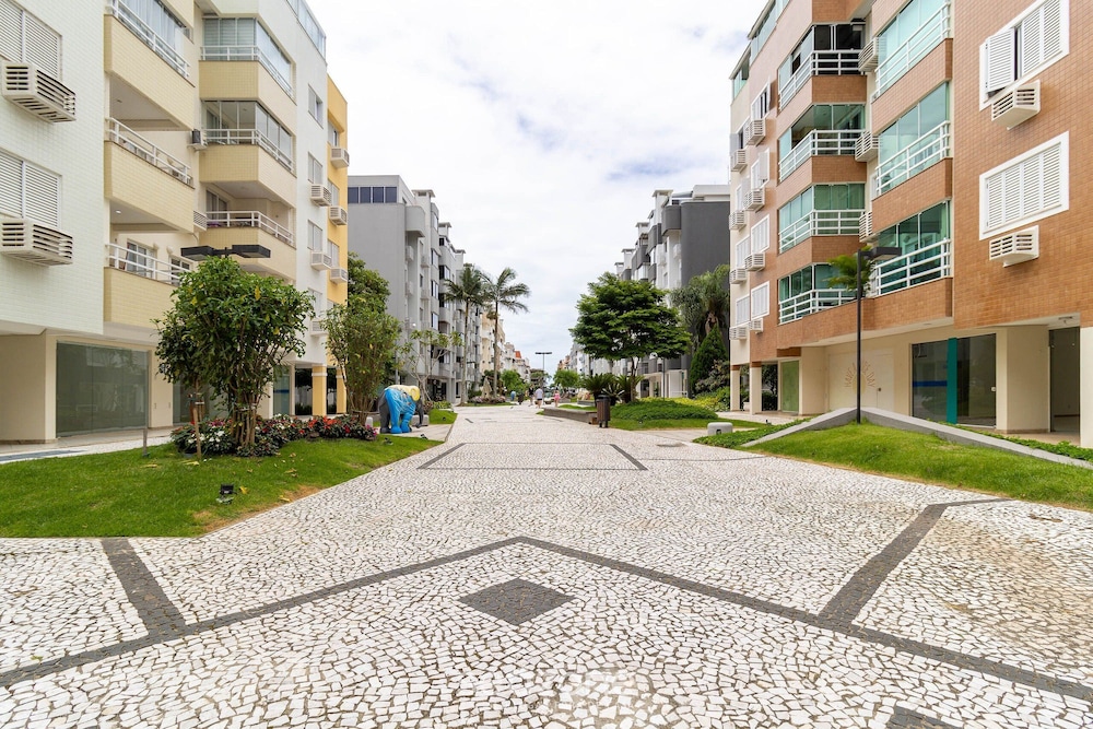 Apt With Balcony, few Minutes From the sea Ccb103