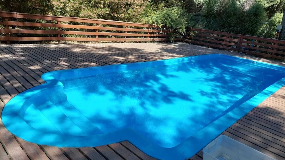 Cabañas con Piscina Camino al Volcan