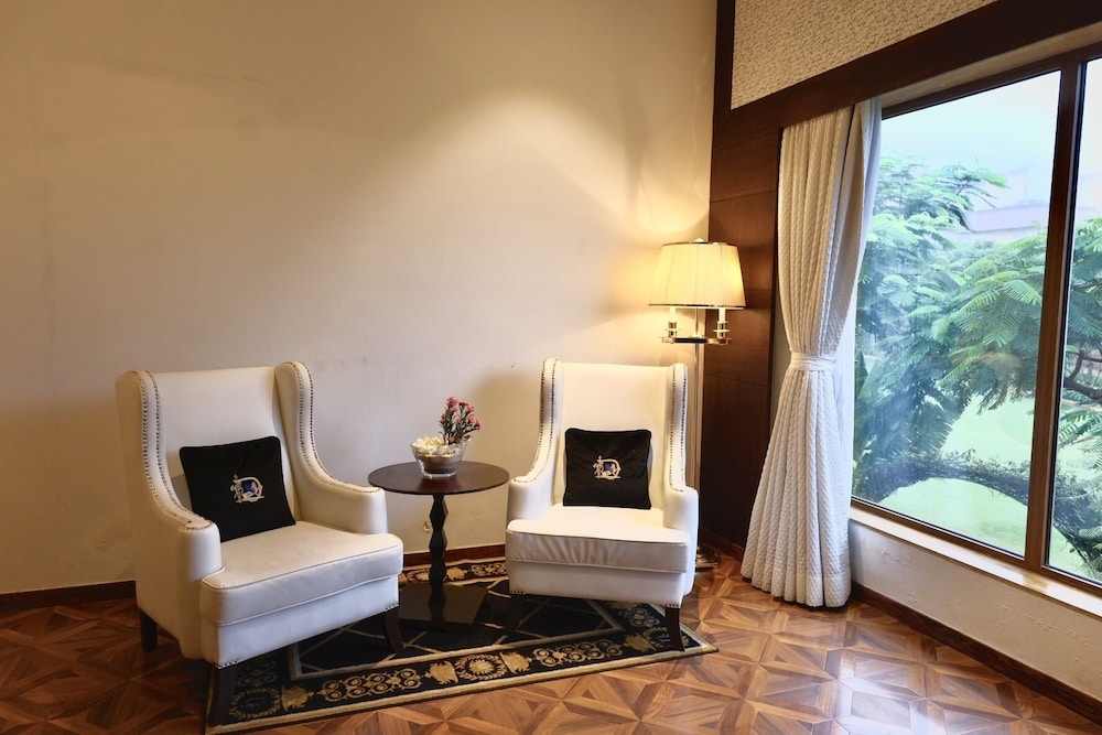 Della Resorts