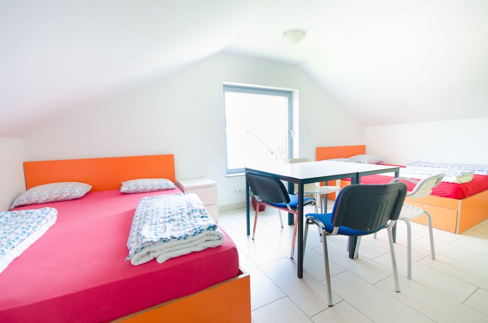 Simbol Rooms - Hostel