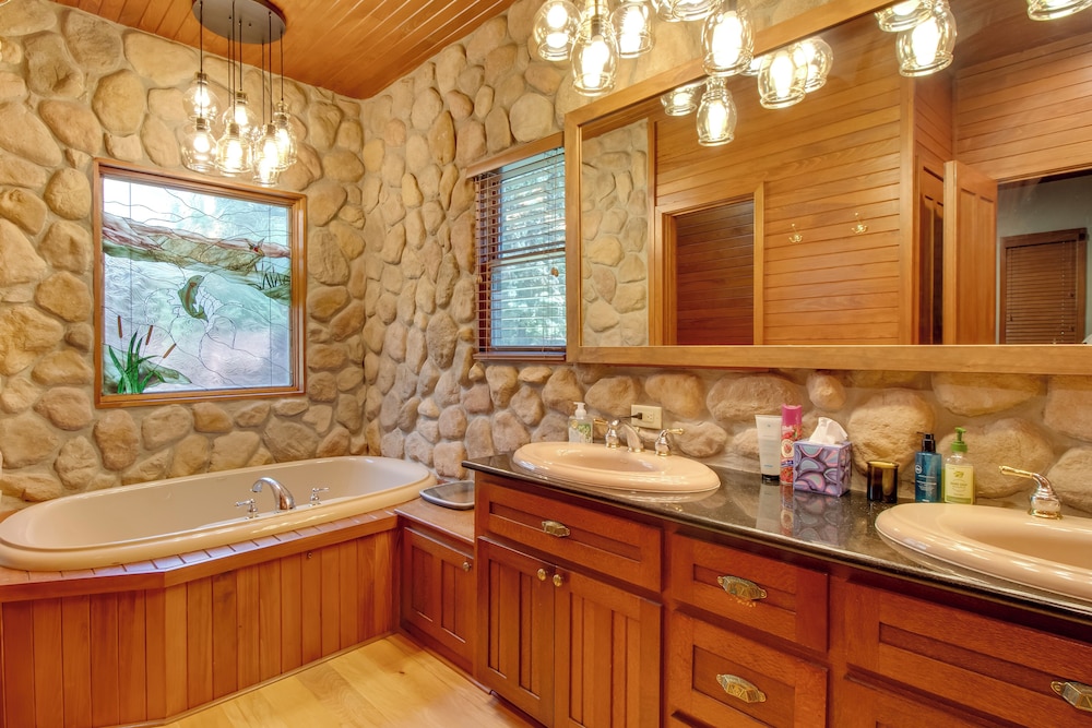 White River Access & Views: Retreat w/ Shared Dock
