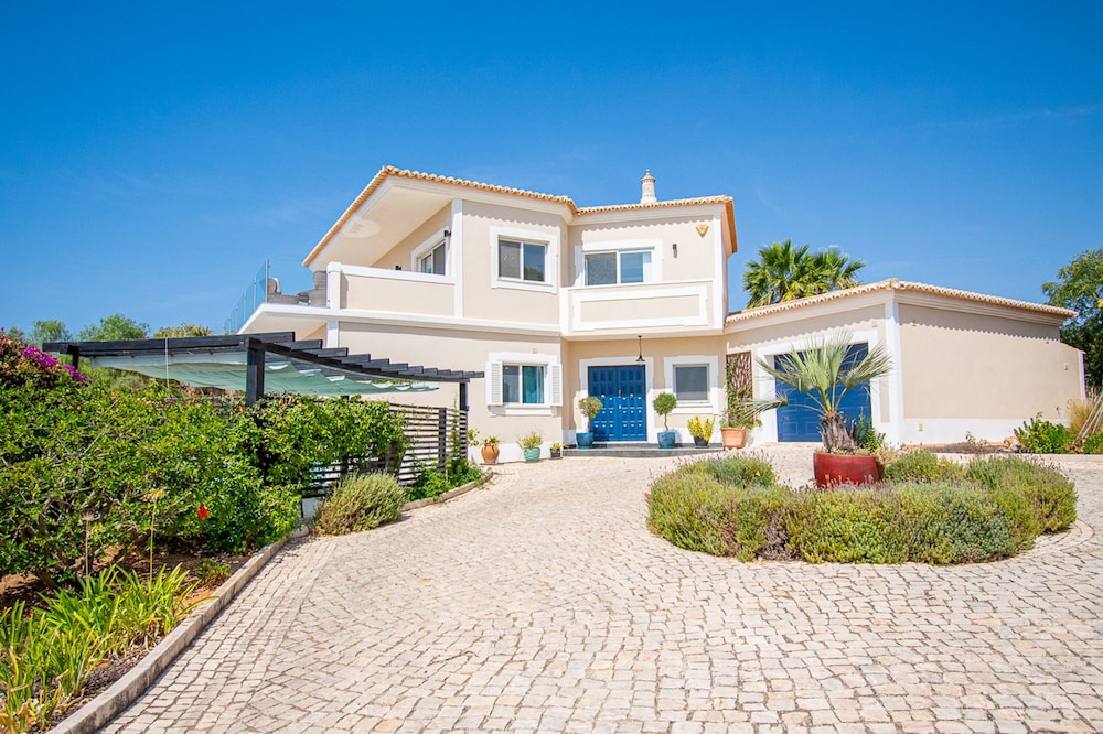 The One Ocean Front in Carvoeiro