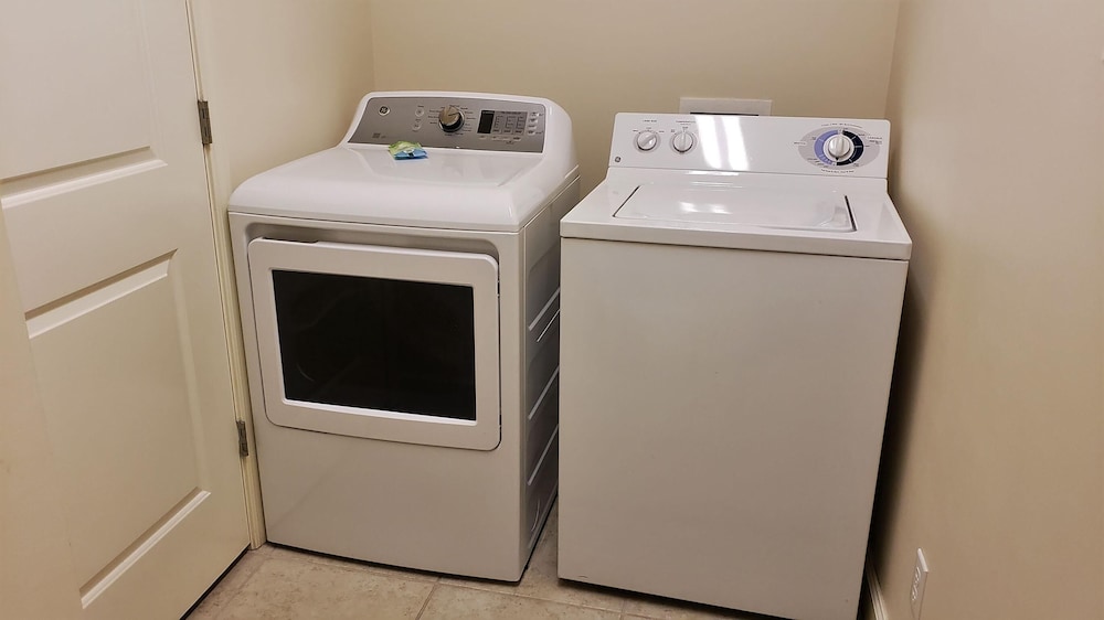 Grandview East 1401
