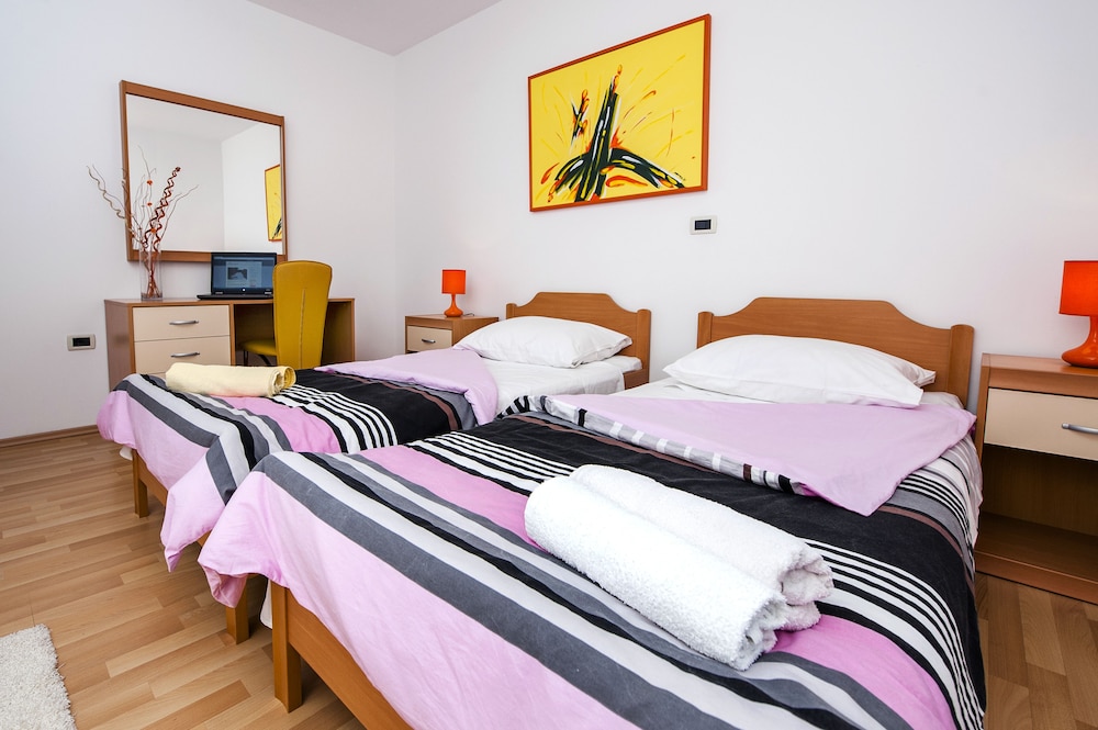 Apartments Davorka