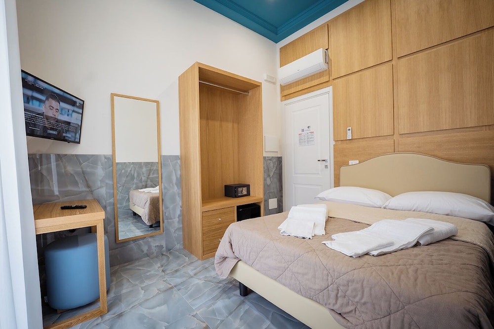 P.C. BOUTIQUE H. VESUVIUS NAPOLI CENTRO by ClaPa Group Dislocated Hospitality