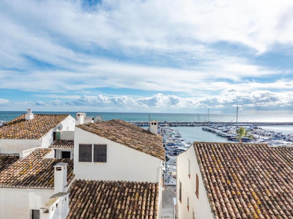 Puerto Banus Harbour Apartment