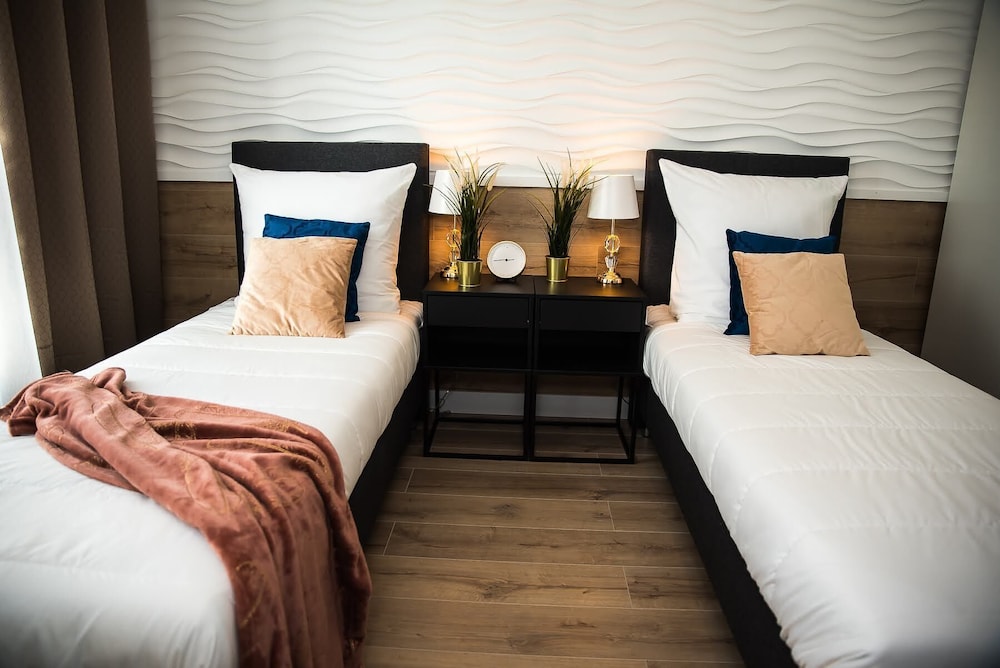 EASY RENT Apartments - KOMPOZYTORÓW P view 2
