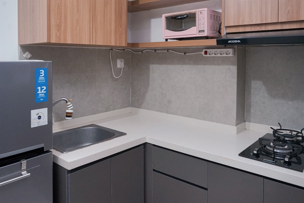 Comfortable And Strategic 2Br Apartment M-Town Residence