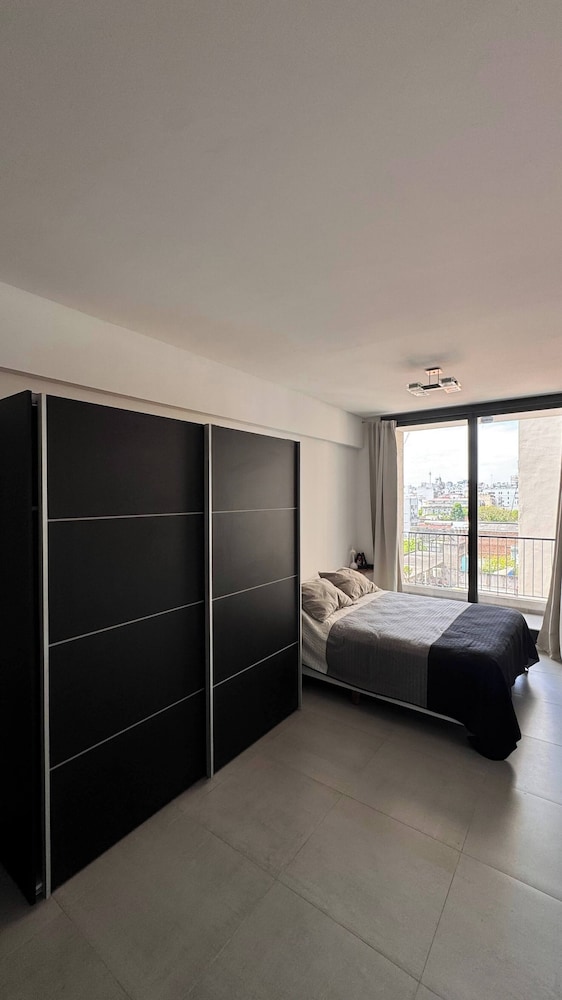Alberti 360 Charming City Center Apartment With Shared Pool