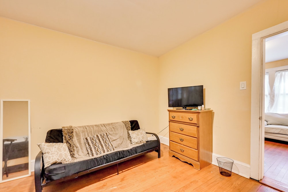 Convenient Hartford Condo < 2 Mi to Dtwn!