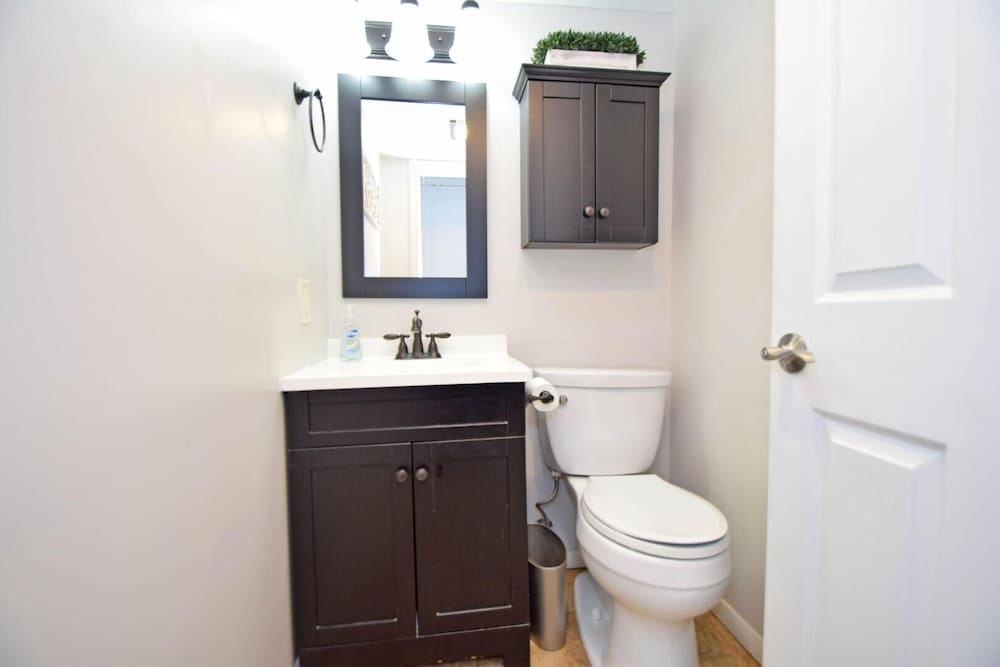 Aronimink 1b 2 Bedroom Condo