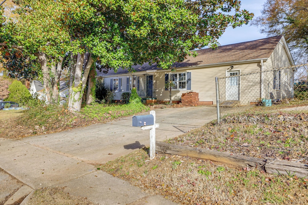 4 Mi to Dtwn: Home w/ Fire Pit in Greenville