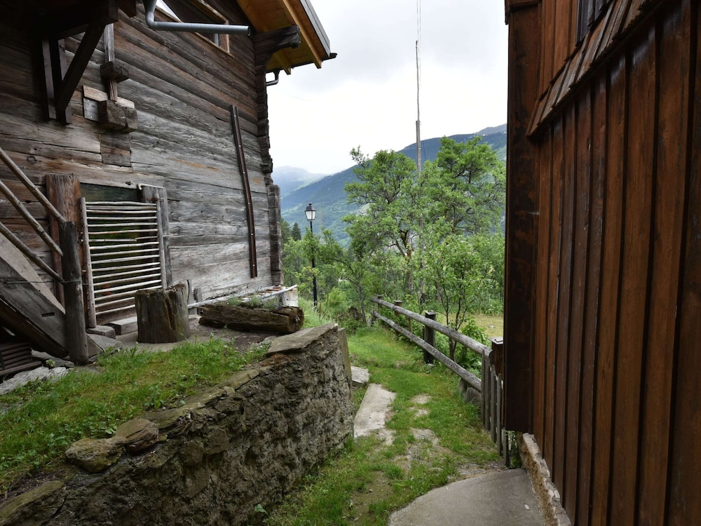Photo 9