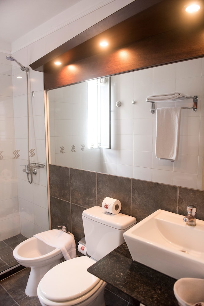 27 Suites Apart Hotel