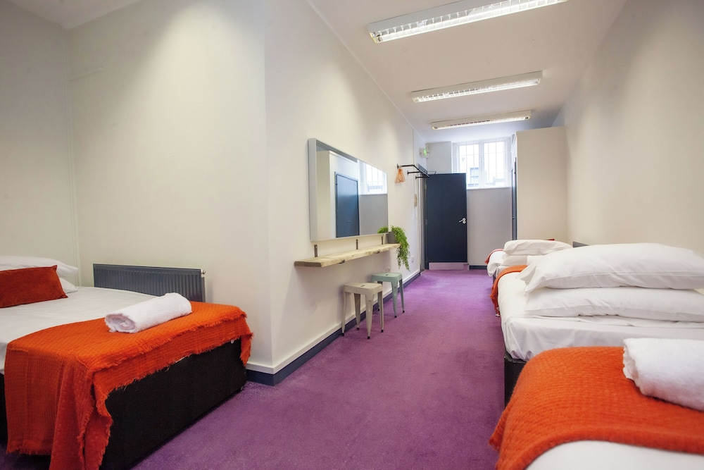 higgihaus 107 Sleeps 4 Monday - Friday