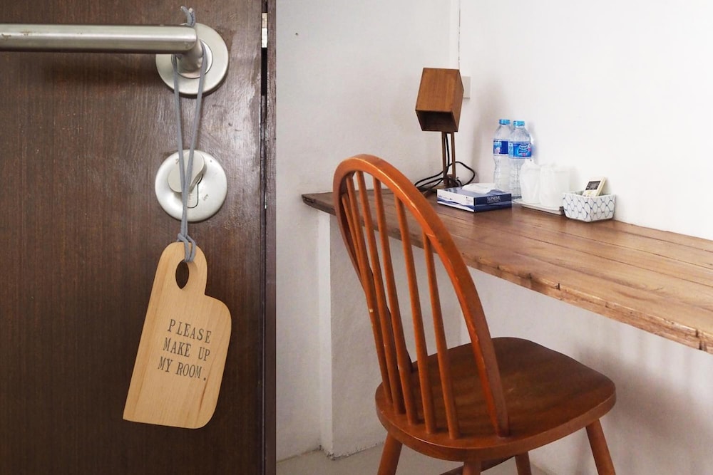 Nanan House Hostel