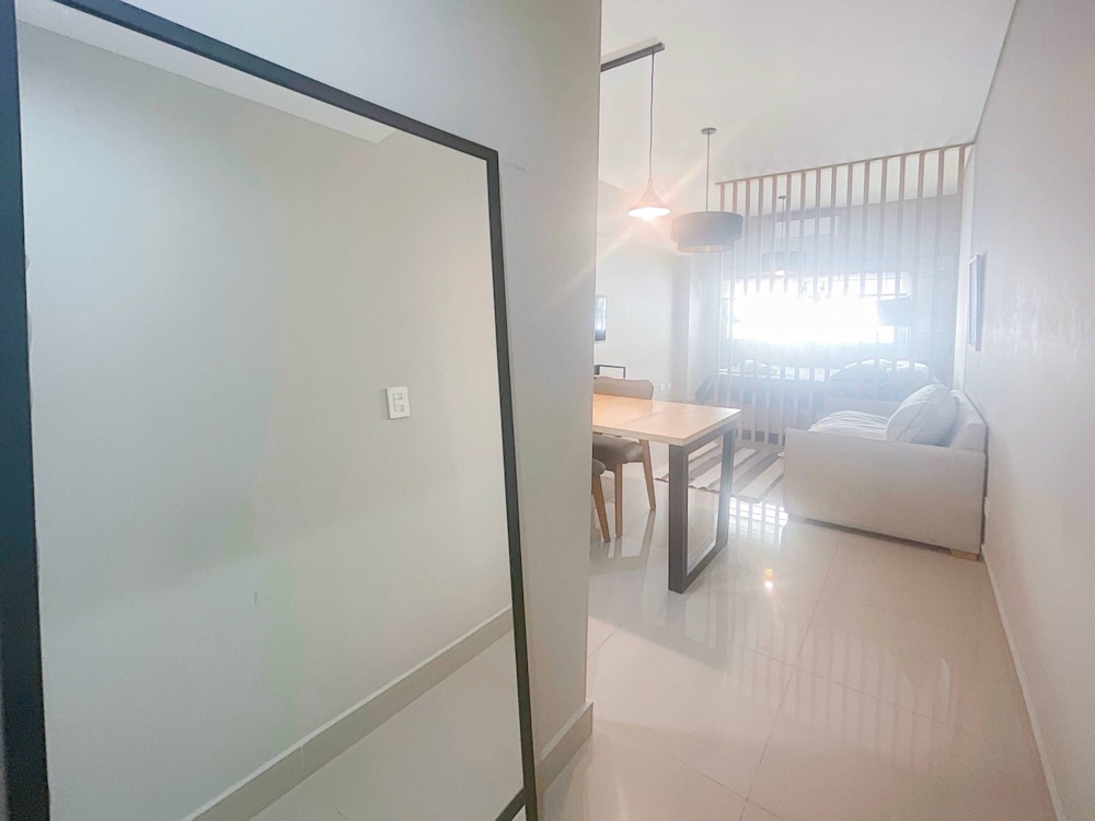Ayres Suites Moreno