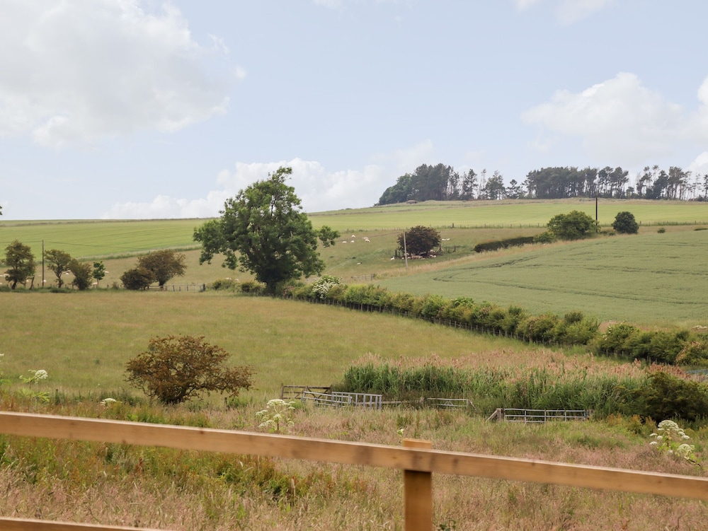 1 Orchard Cottages
