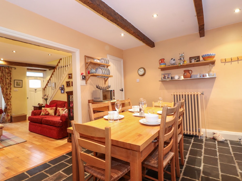 Charlottes Cottage