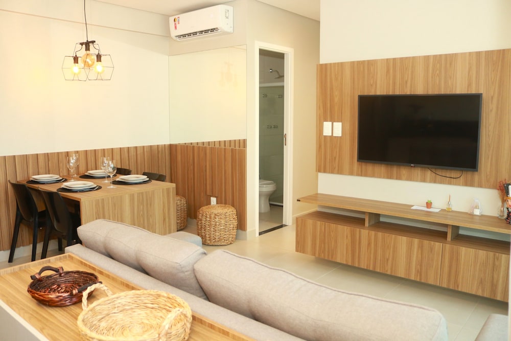Edificio Promenade II Apt 204