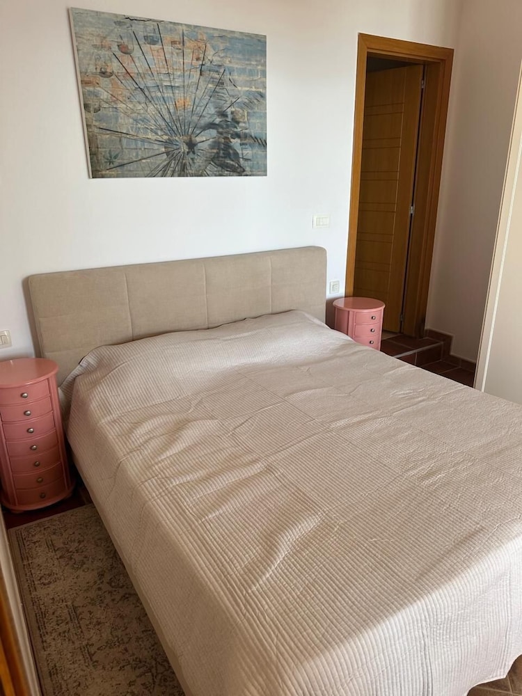 Beachfront Four bedroom Apartment