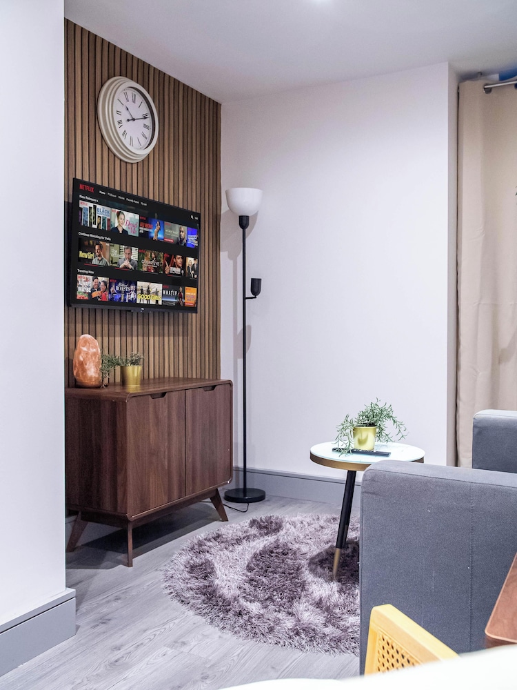 Bradford Bliss Apartment