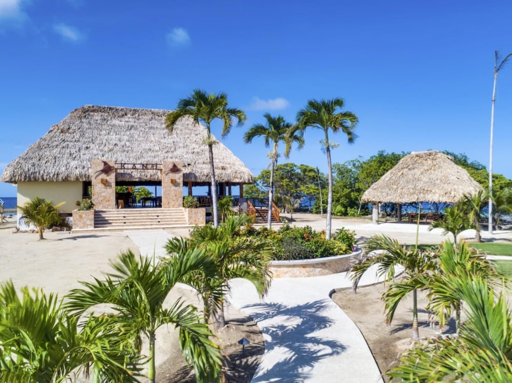 Incredible All-inclusive Luxury Private Island Resort in the Caribbean