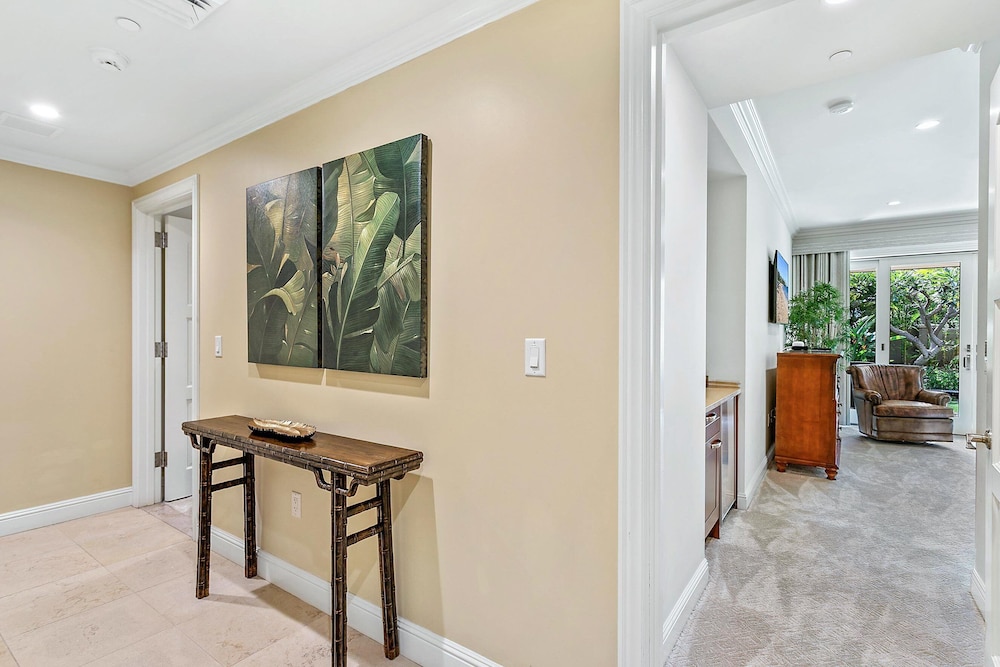 Luxurious Ho'olei 12-2, Lush View, Close to Pool, Sleeps 8 in Beds, Central AC!