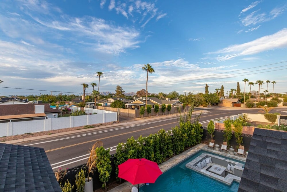 Stonewood Luxe Estate 5 Showers Heated Pool GYM