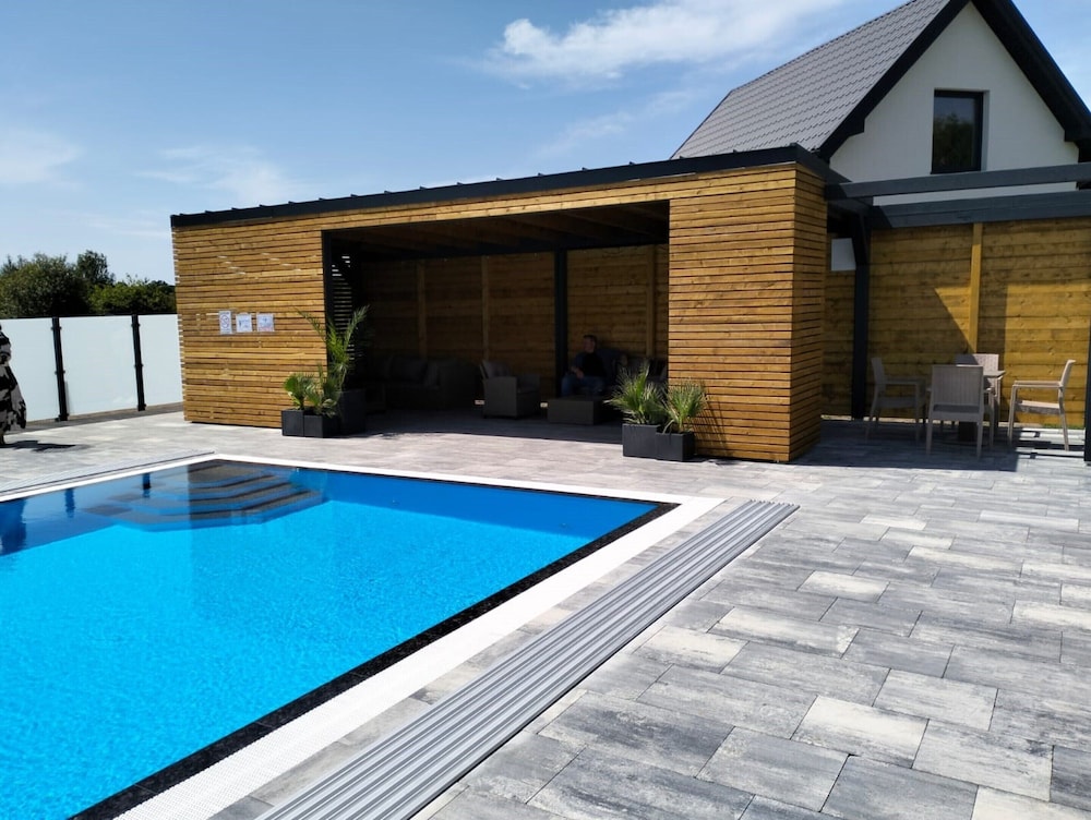 Single-storey Holiday Homes Near the Sea, Pool