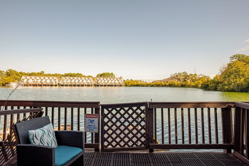 Luxury Charleston Waterfront Getaway