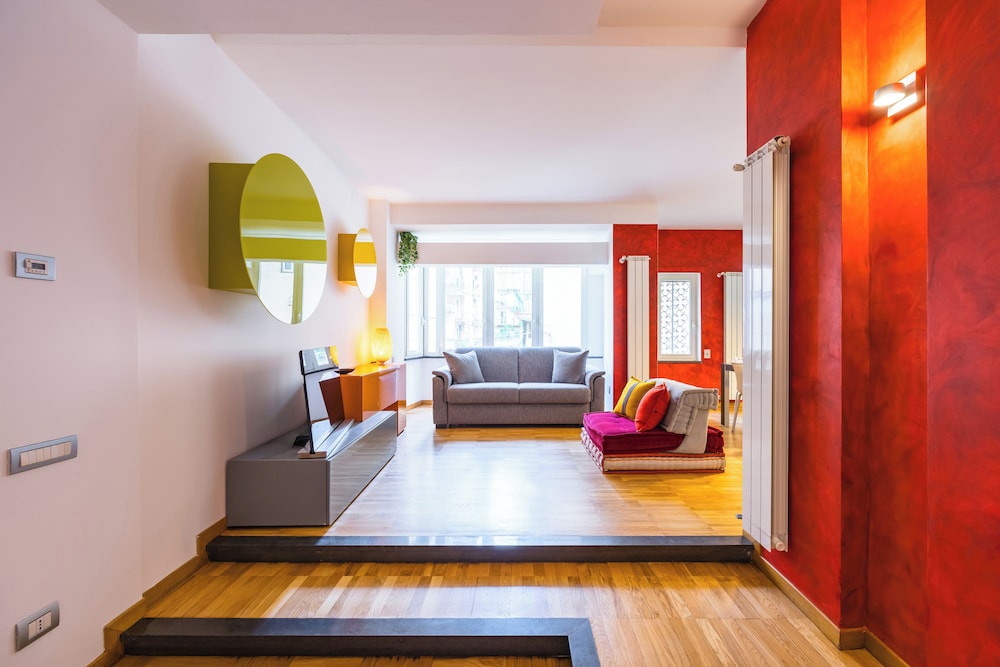 Fresh and Trendy Flat at Vomero