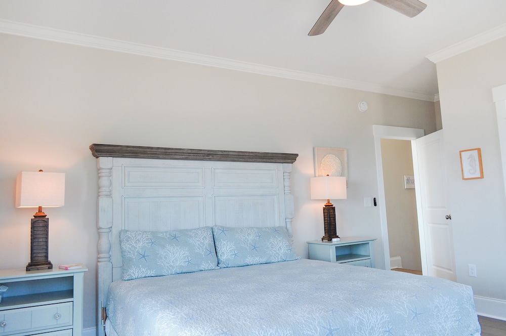 Family Tides by Topsail Realty