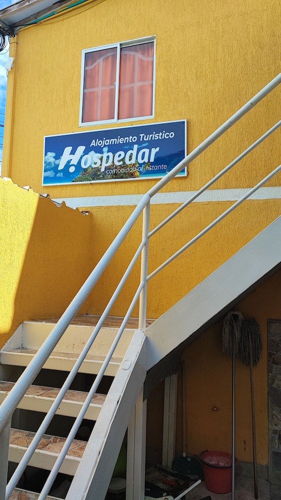 Hospedar Frente al Aeropuerto