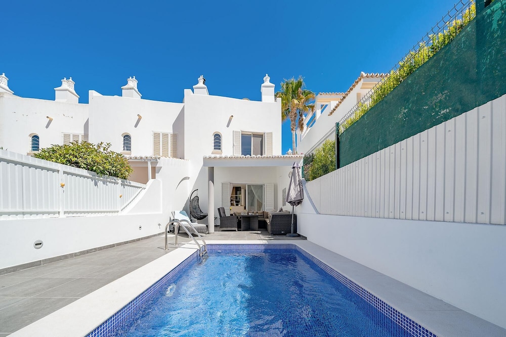 Townhouse Perola - Vale do Garr o view 4
