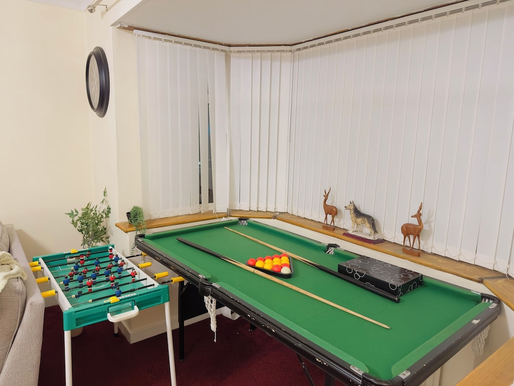 Elegant Escape in North Shields - Spacious 3 Bedroom House