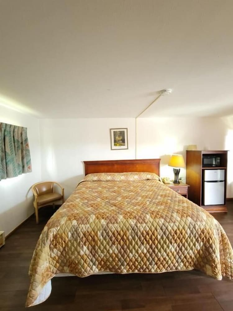 Daniel's Motel