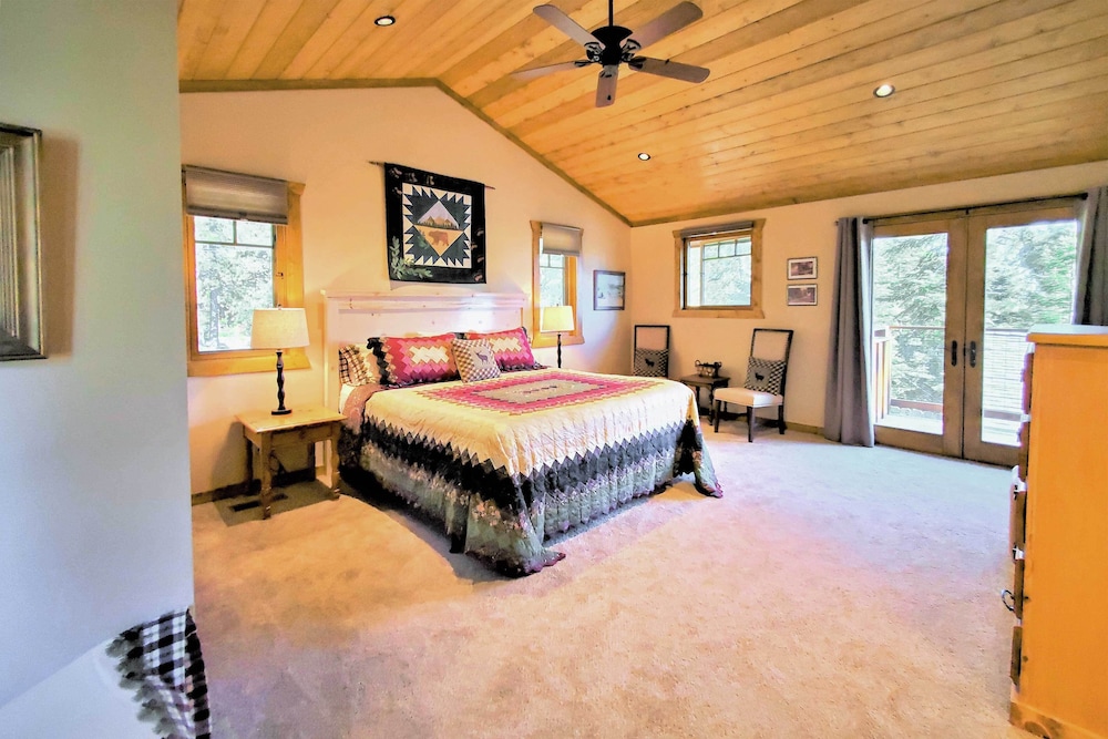 Kings Beach Lodge w/ Hot Tub Lake Tahoe Views! - Property Image 28