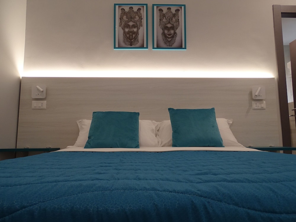 Karma6Rooms