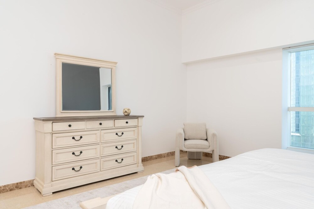 4BR Maid Penthouse w Pool and Jacuzzi