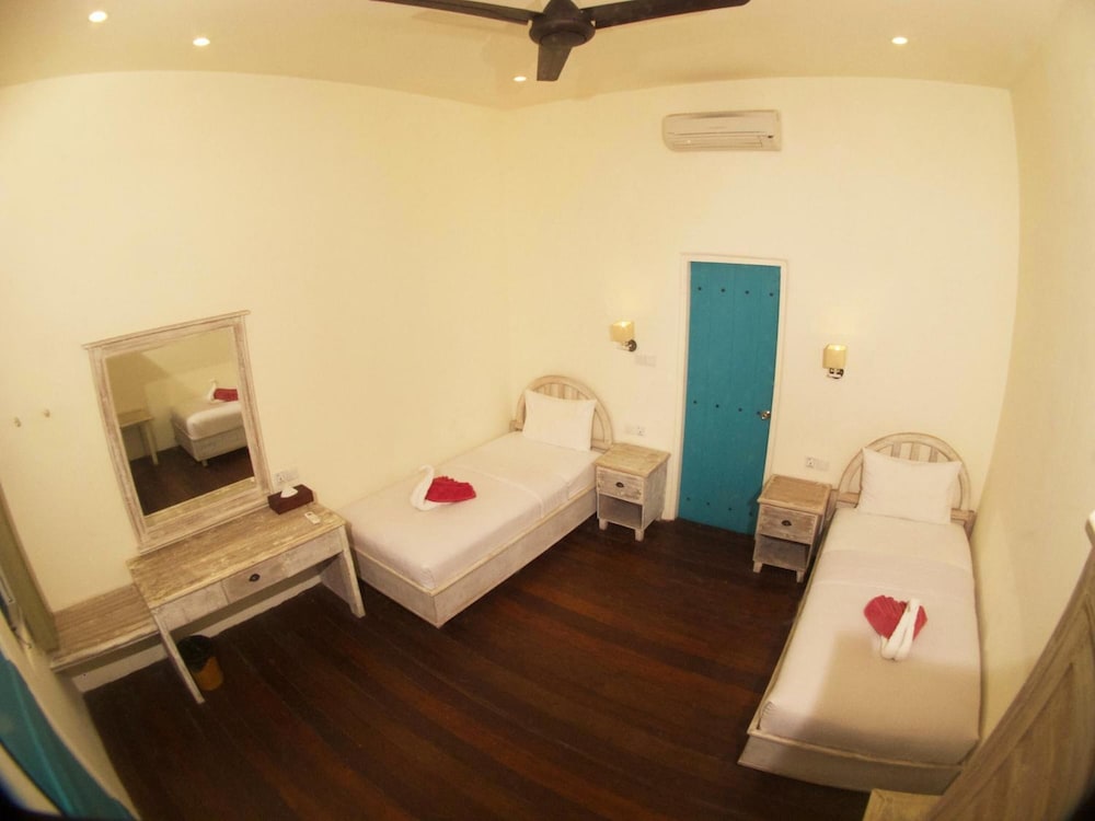 White Coconut Cottage